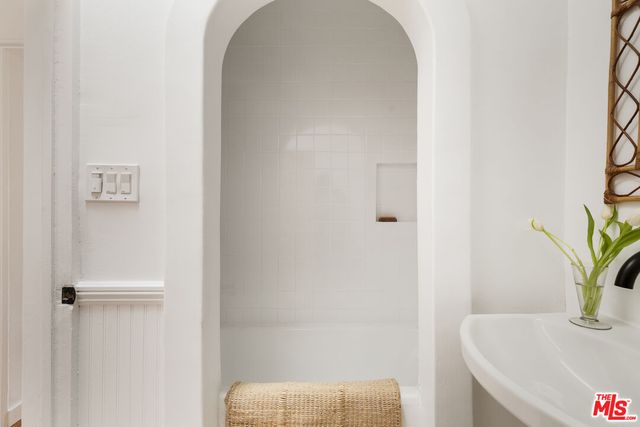 a bathroom with a tub