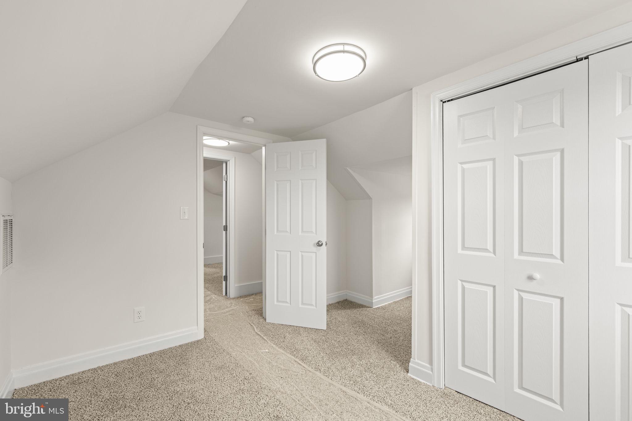 3305 Roundtop Road Hershey, PA 17033 - Photo 14 of 44