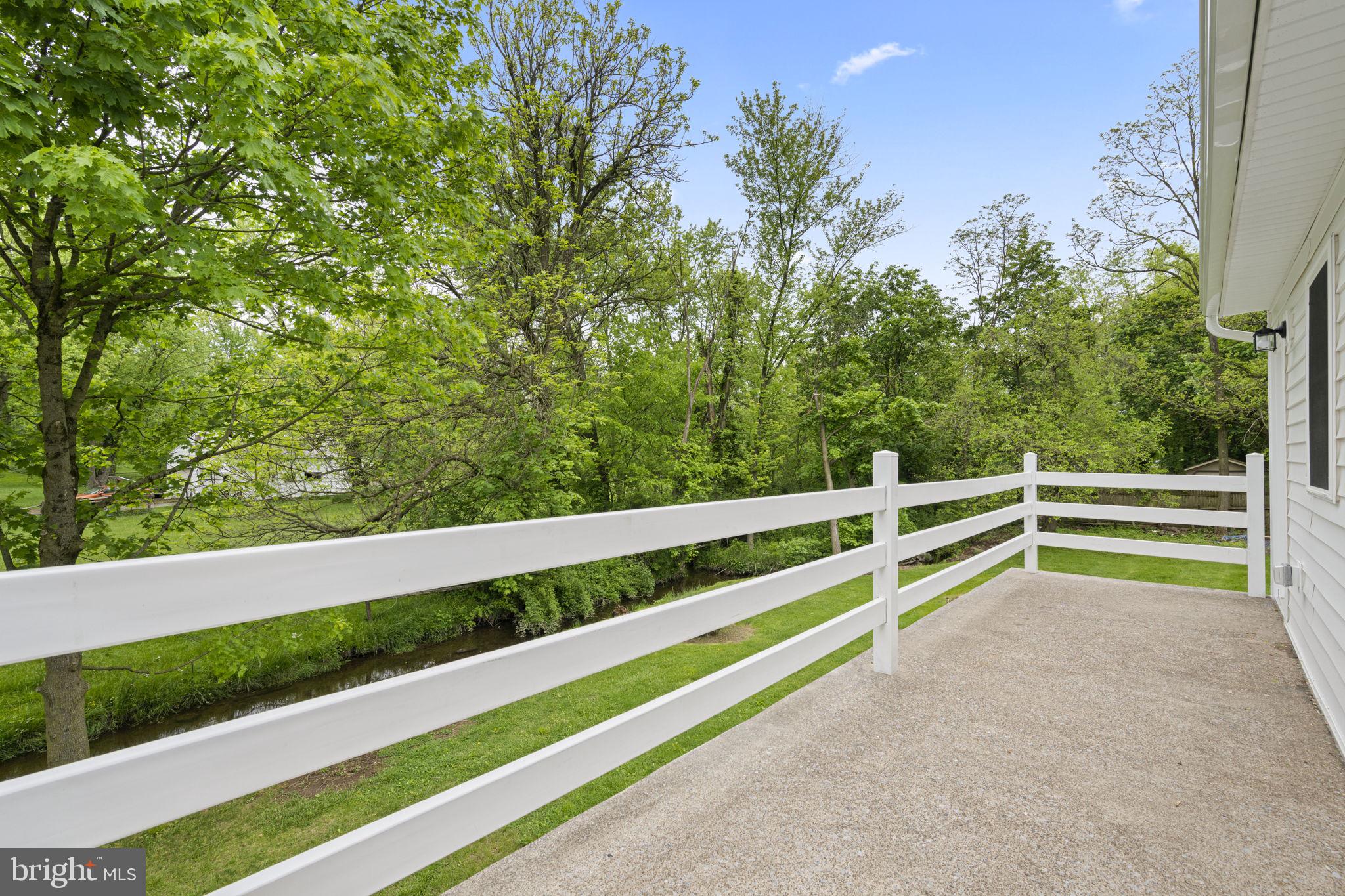 3305 Roundtop Road Hershey, PA 17033 - Photo 7 of 44