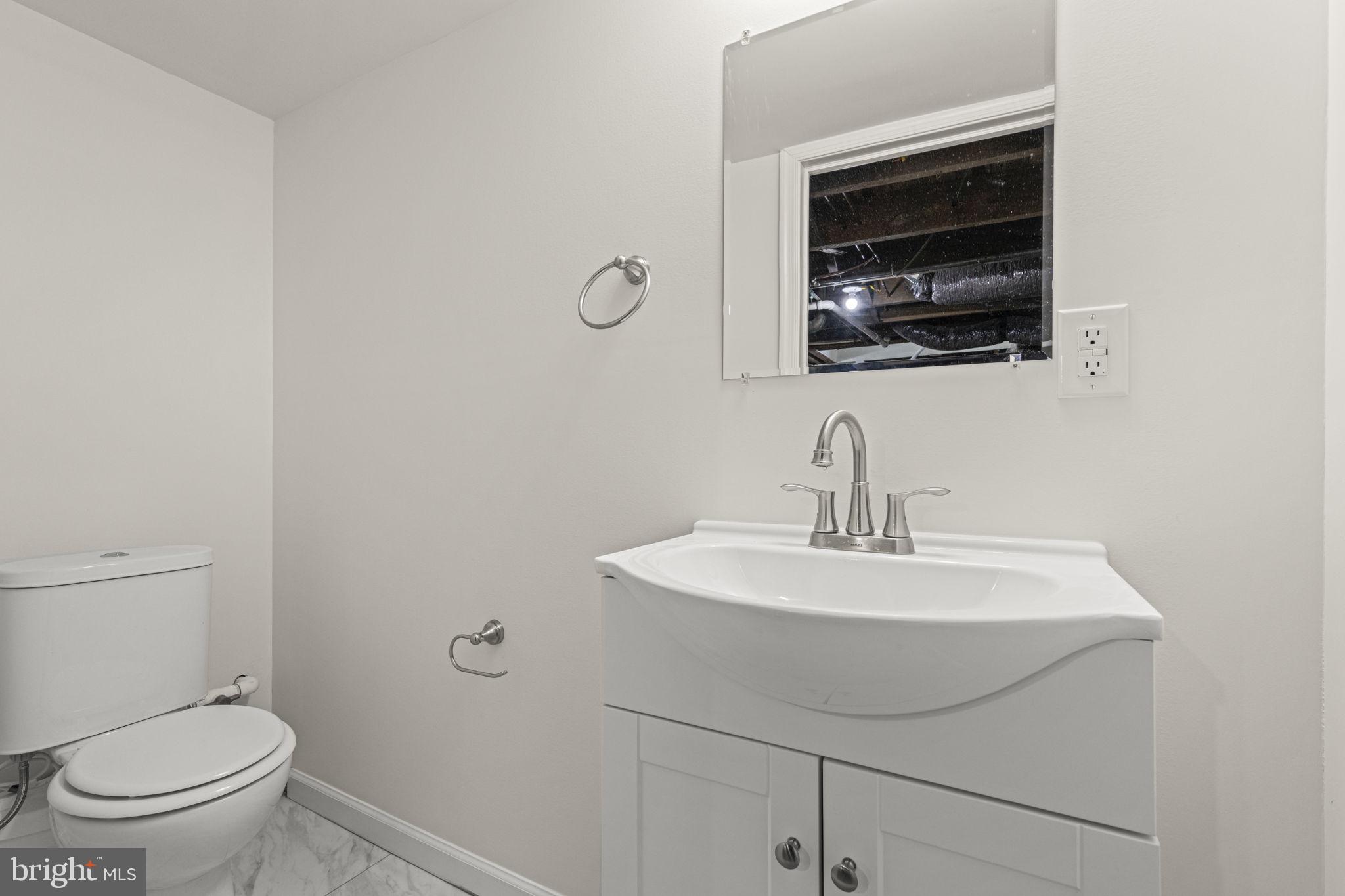 3305 Roundtop Road Hershey, PA 17033 - Photo 9 of 44