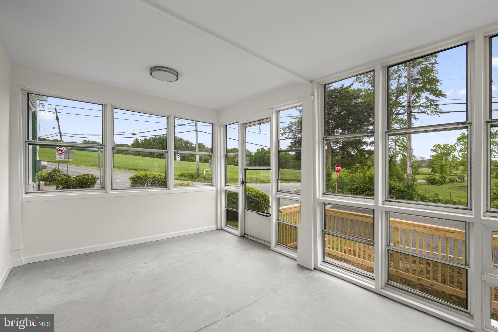 3305 Roundtop Road Hershey, PA 17033 - Photo 10 of 44