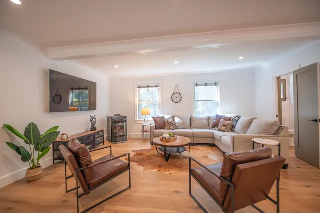 $849,000 | 101 N Road, Wilmington, VT 05363