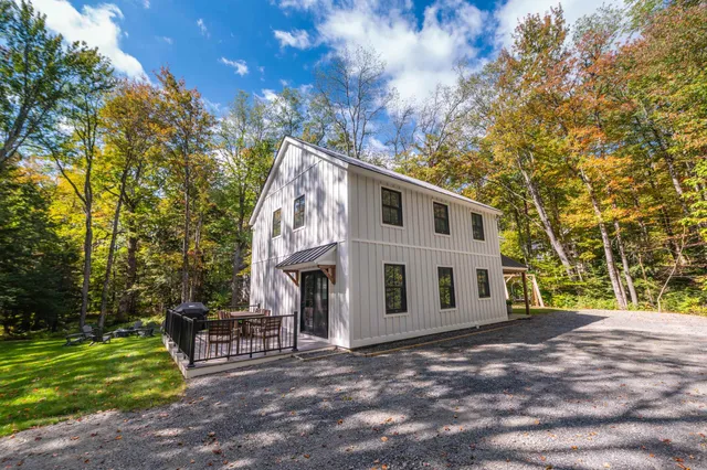 $849,000 | 101 N Road, Wilmington, VT 05363