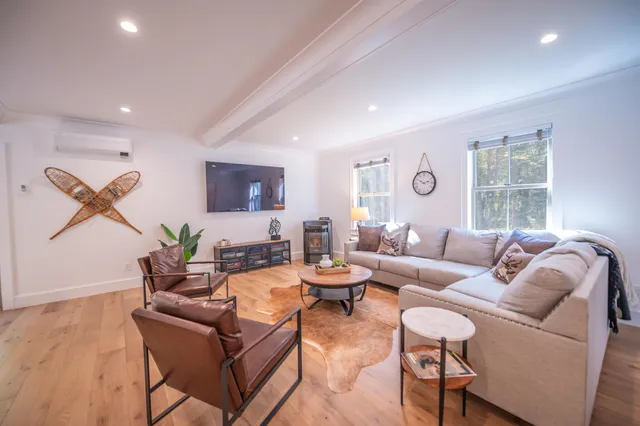 $849,000 | 101 N Road, Wilmington, VT 05363