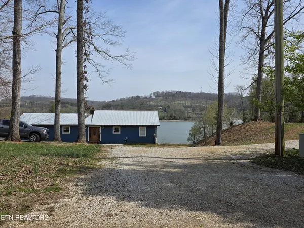 $600,000 | 269 Lakeshore Vista Drive, Kingston, TN 37763