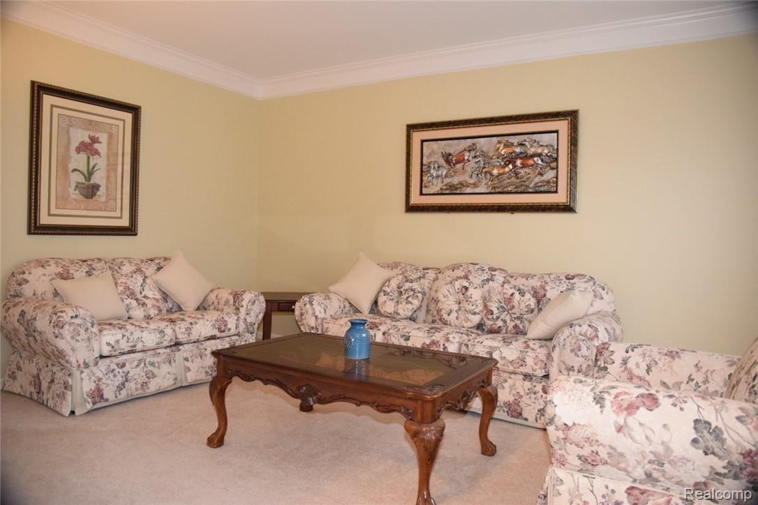 1022 Miners Run Rochester, MI 48306 - Photo 19 of 98 LivingRoom (2) (Large).jpeg