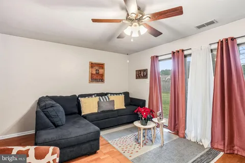 $164,135 | 18 East Daisy Lane, Unit A, Mount Laurel, NJ 08054