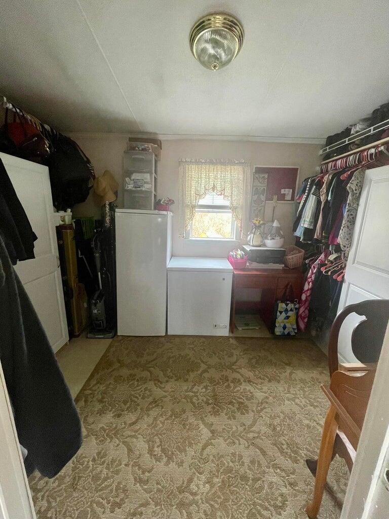 61 York Road Vinalhaven, ME 04863 - Photo 13 of 21 238A15AB-F077-4324-86ED-0B29CE24A95A