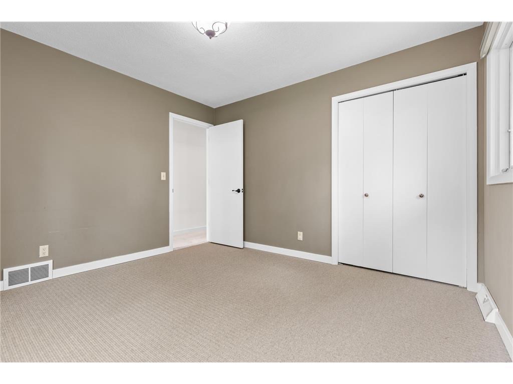 6521 Gleason Road Edina, MN 55439 - Photo 31 of 45