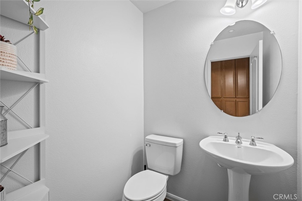 40042 Cape Cod Lane Temecula, CA 92591 - Photo 15 of 49 Bottom Level Half Bath
