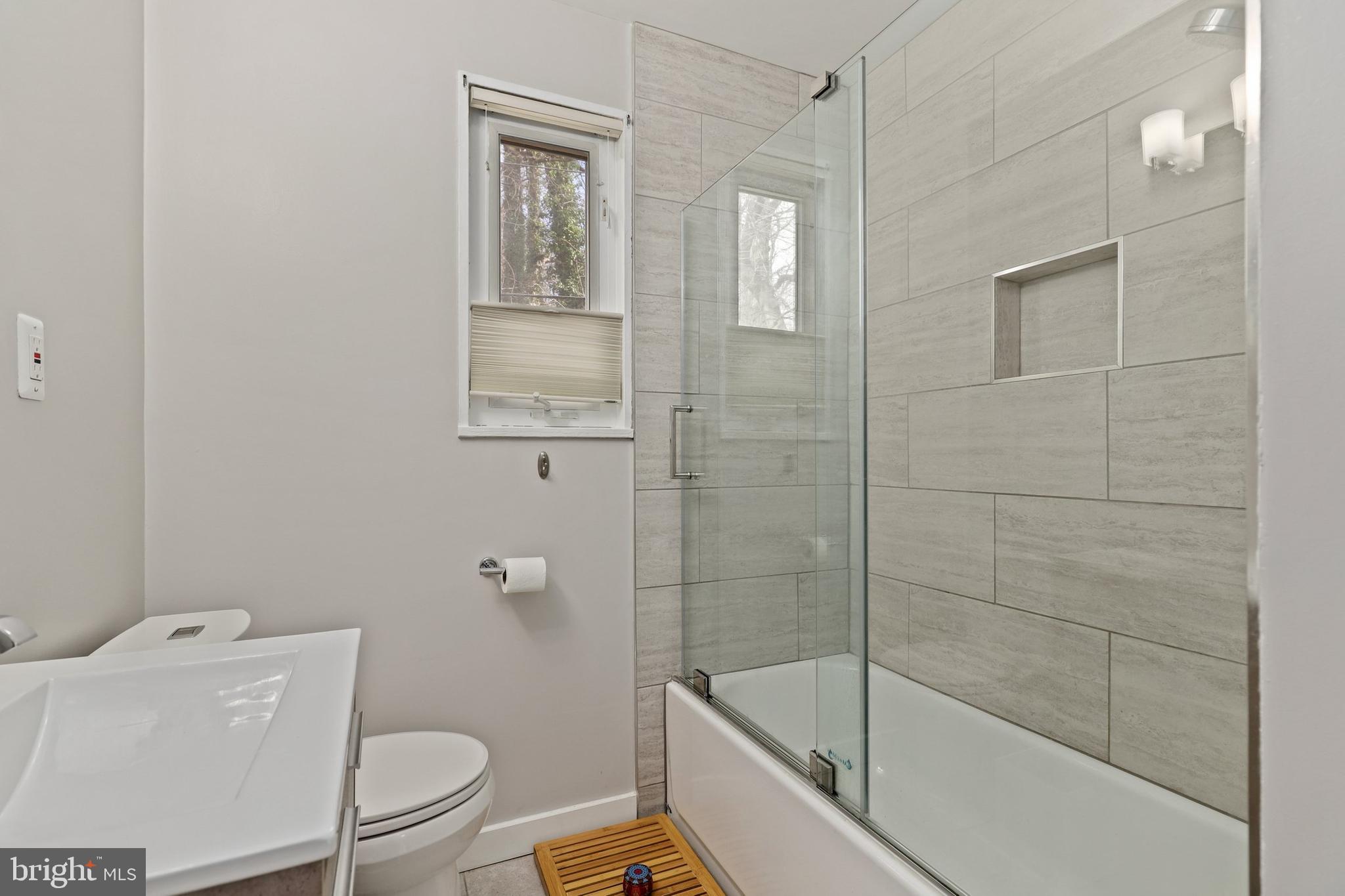 9045 Manchester Road Silver Spring, MD 20901 - Photo 25 of 34