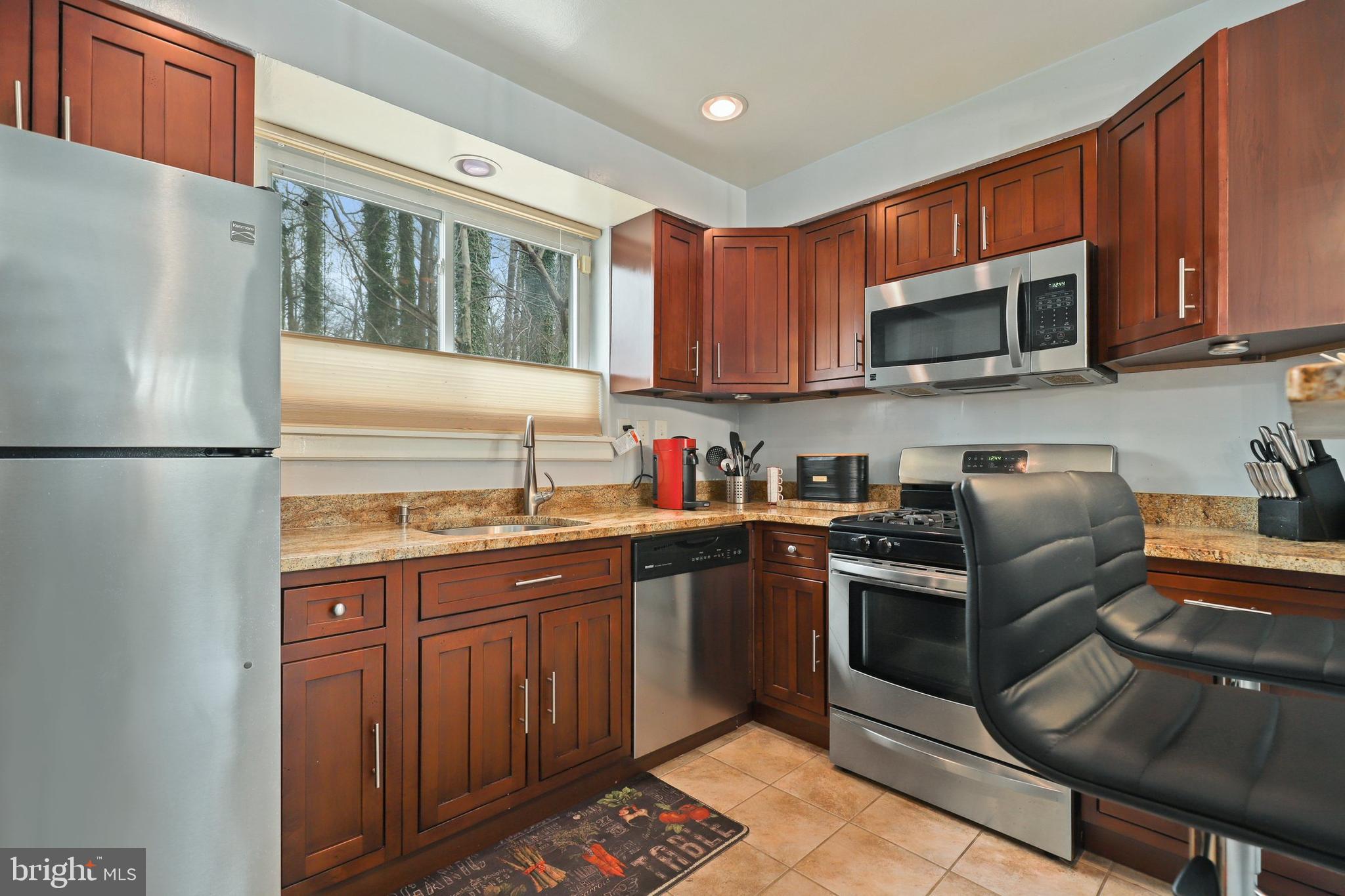 9045 Manchester Road Silver Spring, MD 20901 - Photo 8 of 34