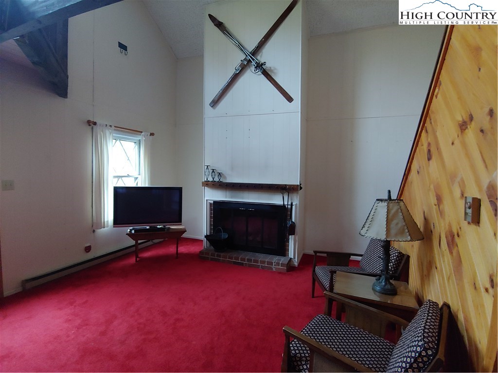 218 Oak Road Beech Mountain, NC 28604 - Photo 2 of 19 Gallery Image 2