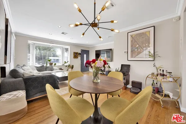 $899,000 | 15513 Cohasset Street, Van Nuys, CA 91406