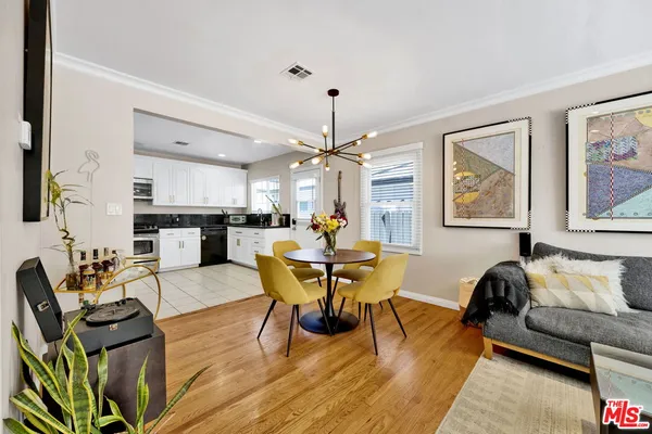 $899,000 | 15513 Cohasset Street, Van Nuys, CA 91406