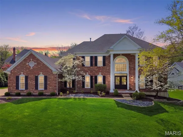 $1,350,000 | 14812 Brook Hill Drive, Chesterfield, MO 63017