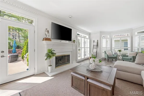 $1,350,000 | 14812 Brook Hill Drive, Chesterfield, MO 63017