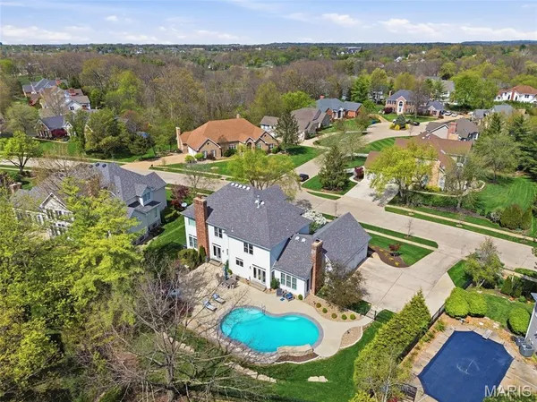 $1,350,000 | 14812 Brook Hill Drive, Chesterfield, MO 63017