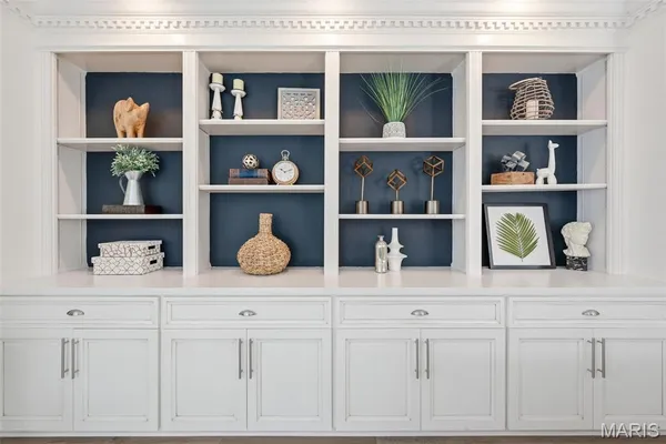 $1,350,000 | 14812 Brook Hill Drive, Chesterfield, MO 63017