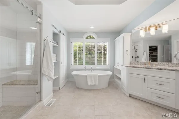 $1,350,000 | 14812 Brook Hill Drive, Chesterfield, MO 63017