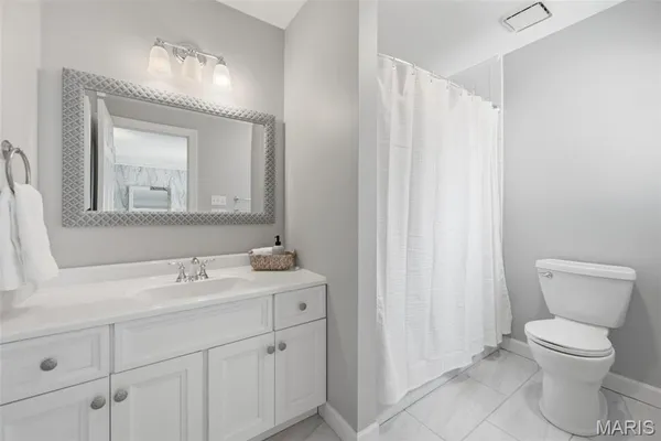 $1,350,000 | 14812 Brook Hill Drive, Chesterfield, MO 63017