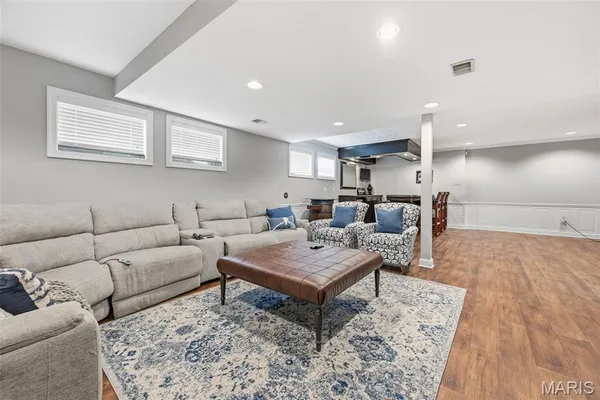 $1,350,000 | 14812 Brook Hill Drive, Chesterfield, MO 63017