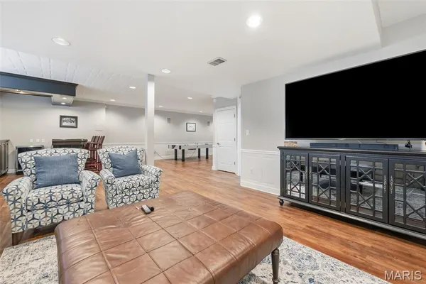 $1,350,000 | 14812 Brook Hill Drive, Chesterfield, MO 63017