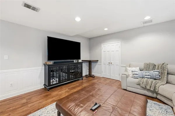 $1,350,000 | 14812 Brook Hill Drive, Chesterfield, MO 63017