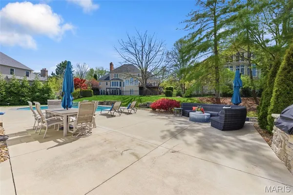 $1,350,000 | 14812 Brook Hill Drive, Chesterfield, MO 63017