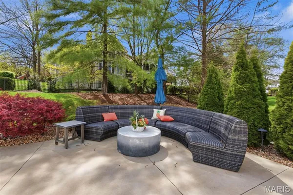 $1,350,000 | 14812 Brook Hill Drive, Chesterfield, MO 63017