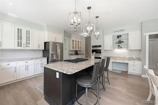 $1,350,000 | 14812 Brook Hill Drive, Chesterfield, MO 63017