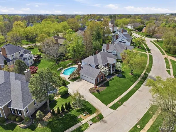 $1,350,000 | 14812 Brook Hill Drive, Chesterfield, MO 63017