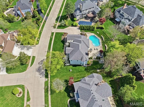 $1,350,000 | 14812 Brook Hill Drive, Chesterfield, MO 63017