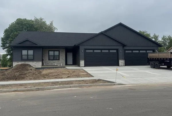 $499,900 | 1358 Academy Drive, Holmen, WI 54636