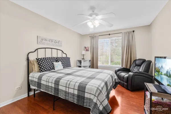 $249,900 | 649 Lincoln Station Drive, Unit 1302, Oswego, IL 60543