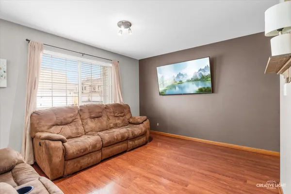 $249,900 | 649 Lincoln Station Drive, Unit 1302, Oswego, IL 60543