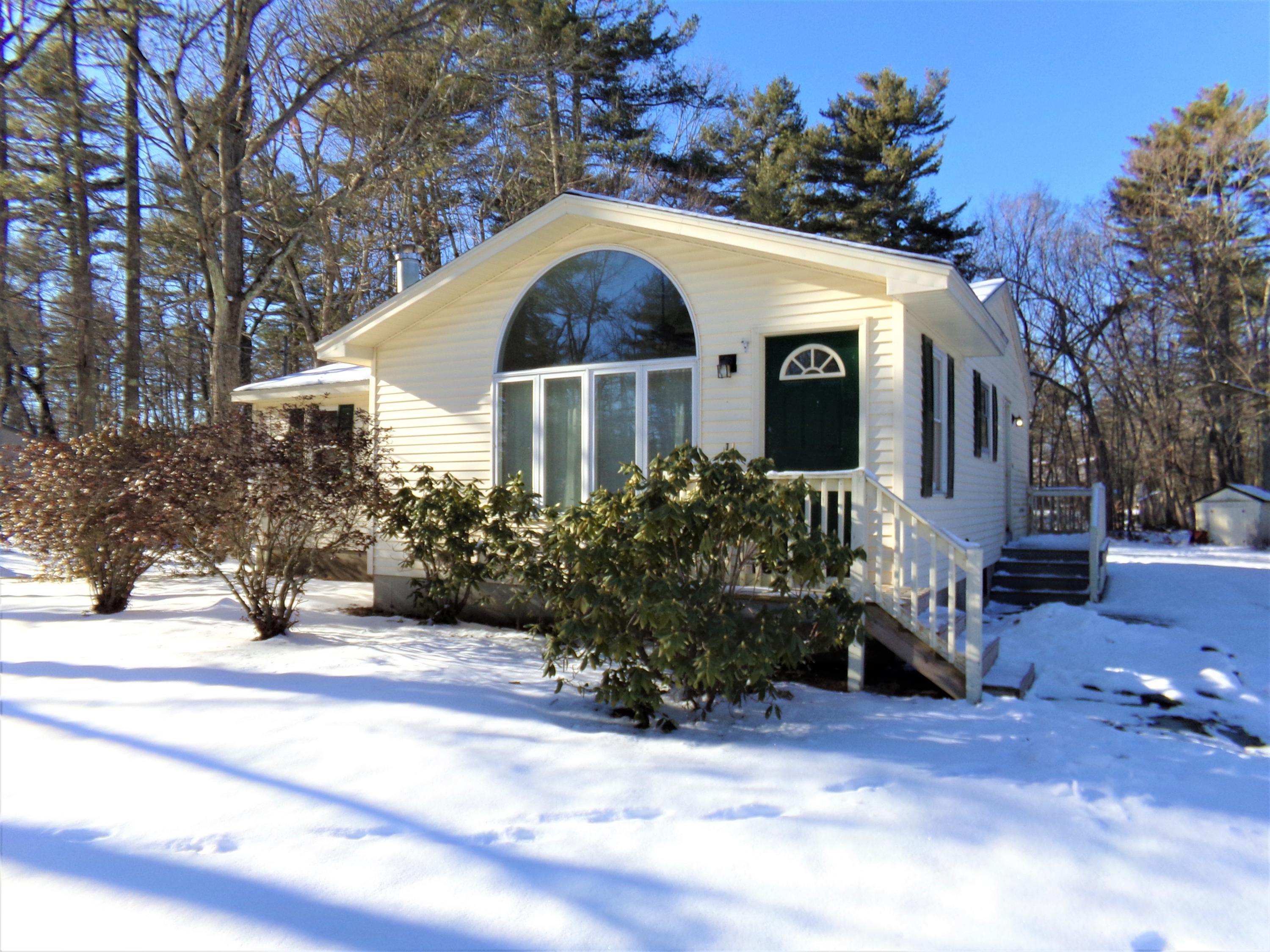 93 Running Brook Road Windham, ME 04062 - Photo 4 of 44 4