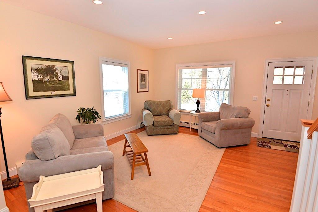 18 Harvest Ridge Road, Unit 22 Freeport, ME 04032 - Photo 4 of 35 Living Room