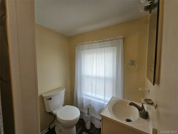 $1,200 | 49 Beacon Street, Unit UPPER APARTMENT, Beacon, NY 12508