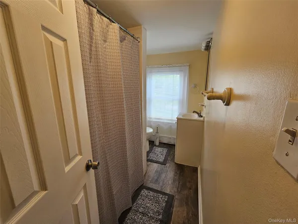 $1,200 | 49 Beacon Street, Unit UPPER APARTMENT, Beacon, NY 12508