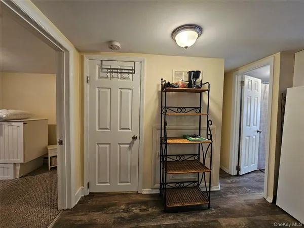 $1,200 | 49 Beacon Street, Unit UPPER APARTMENT, Beacon, NY 12508