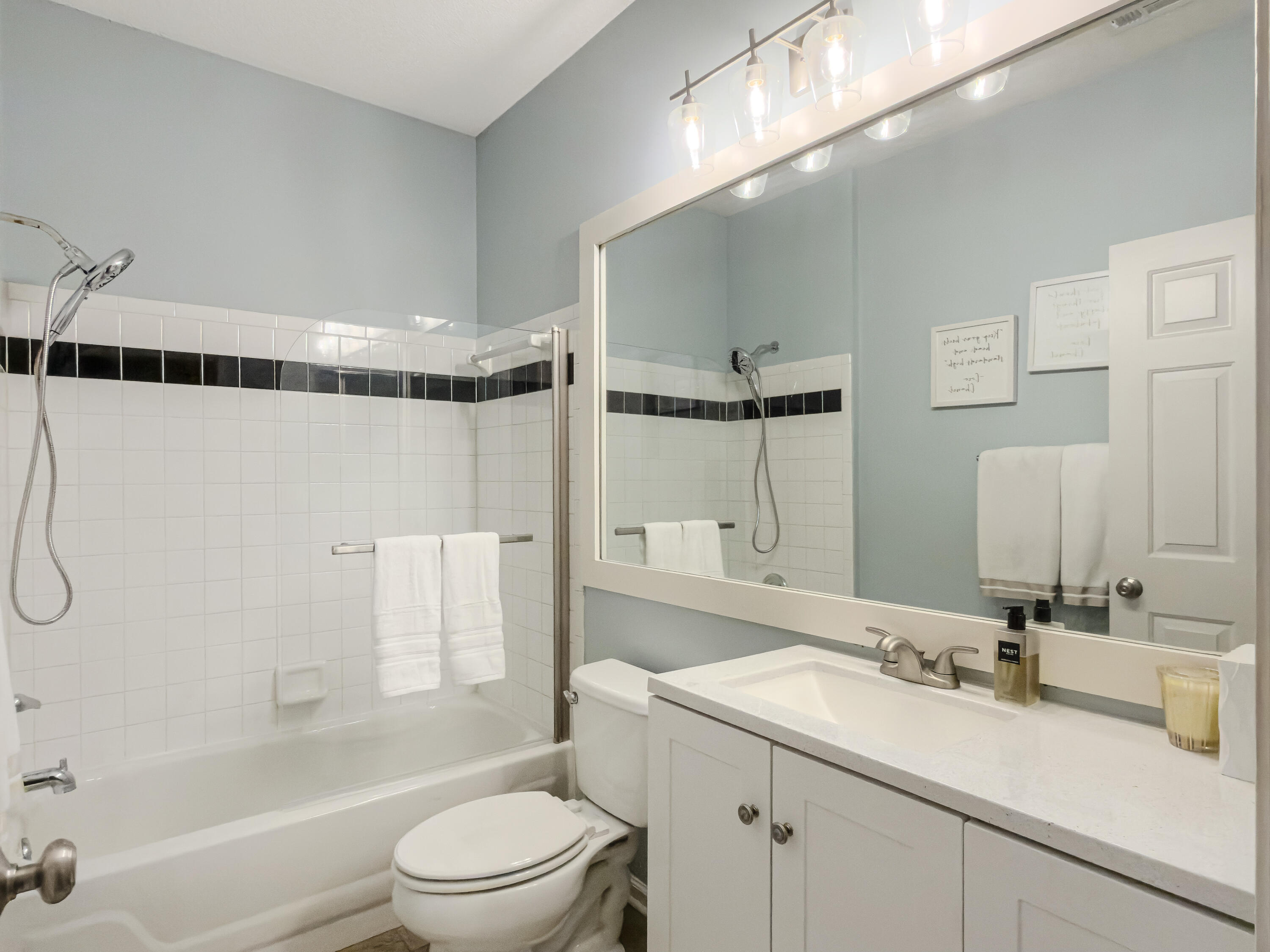 2432 Chatelain Way Mount Pleasant, SC 29464 - Photo 15 of 29 Photo Mar 30 2026, 3 08 25 PM