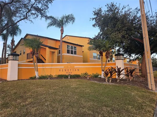 $1,250 | 4518 Commander Drive, Unit 1915, Orlando, FL 32822