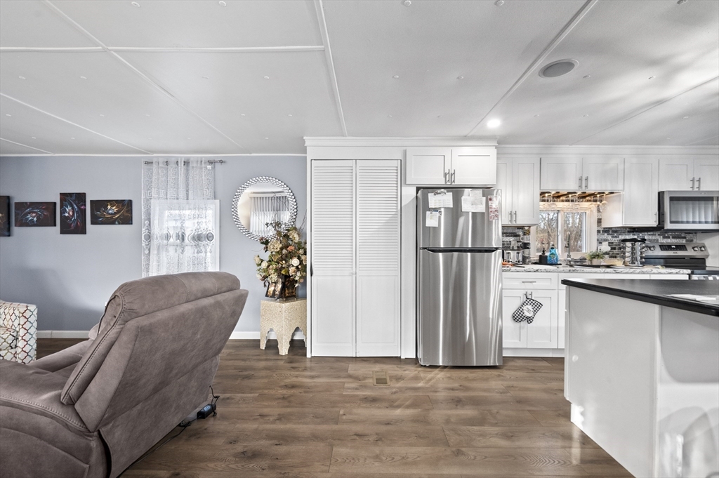 239 Ayer Road, Unit 79 Littleton, MA 01460 - Photo 11 of 38 Gallery Image 11