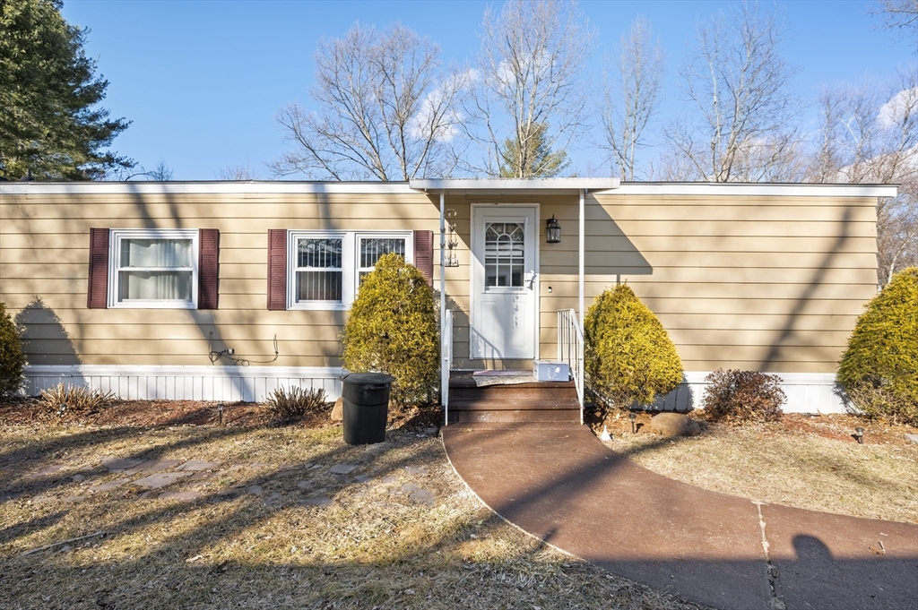 239 Ayer Road, Unit 79 Littleton, MA 01460 - Photo 2 of 38 Gallery Image 2