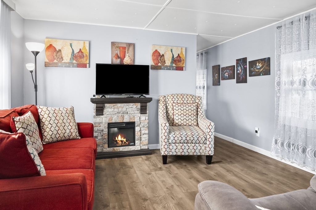 239 Ayer Road, Unit 79 Littleton, MA 01460 - Photo 8 of 38 Gallery Image 8