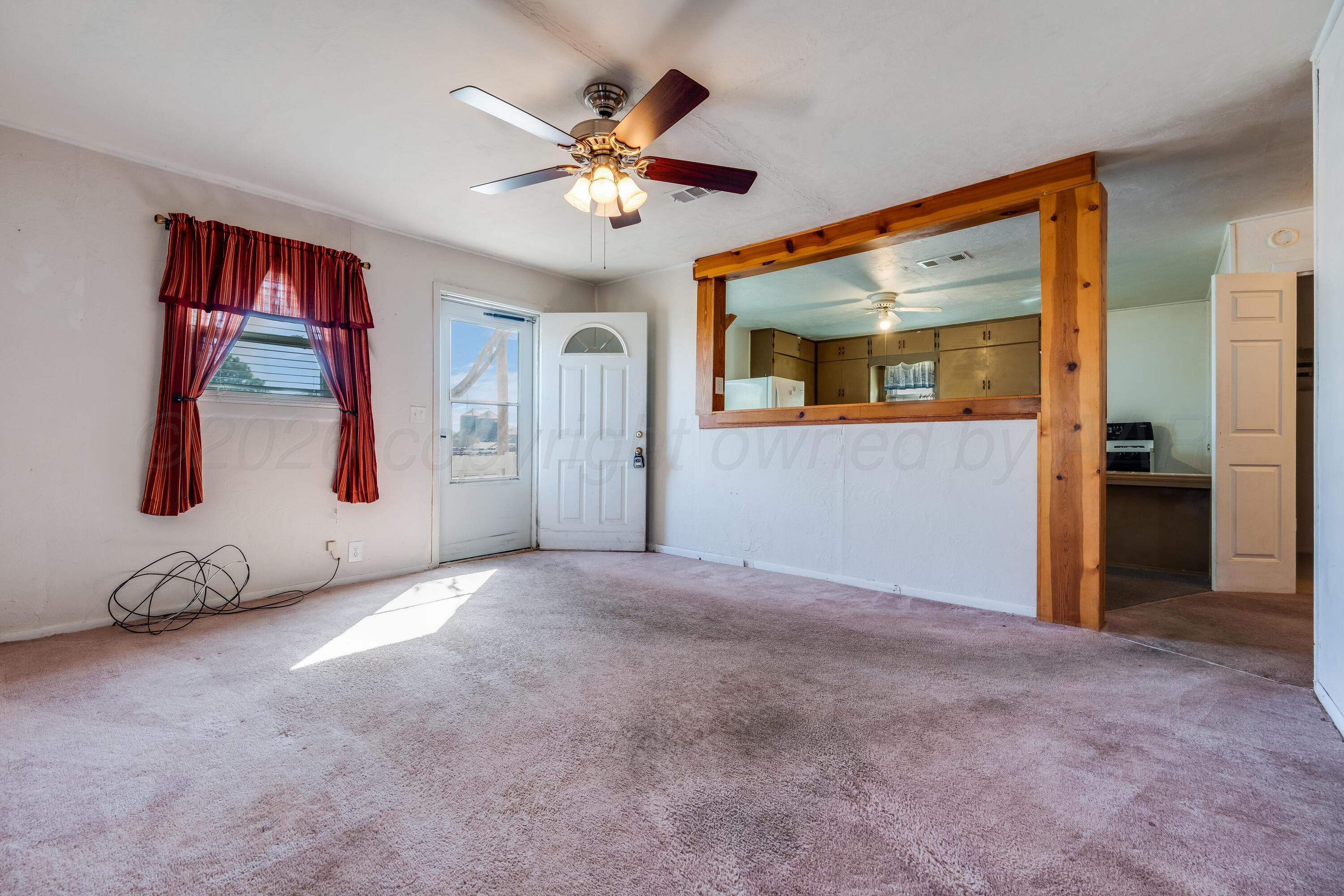 106 South Canadian Street Wheeler, TX 79096 - Photo 5 of 20