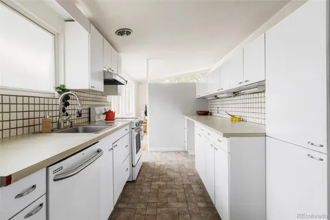 $525,000 | 2515 South Newton Street, Denver, CO 80219