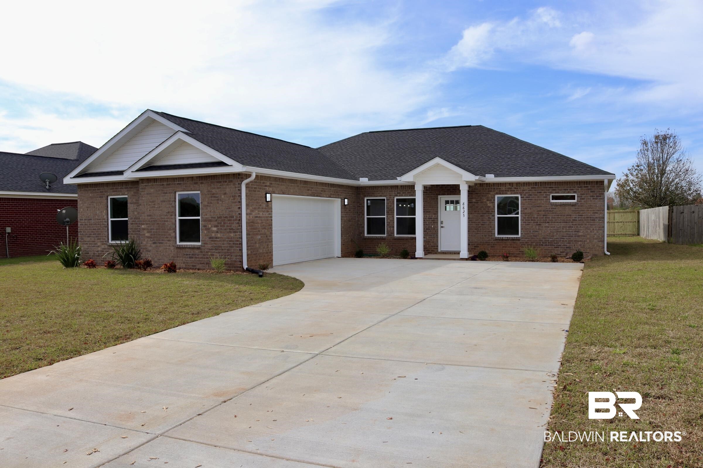 8825 Milners Court Foley, AL 36535 - Photo 3 of 47