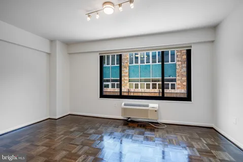 $385,000 | 3601 Wisconsin Avenue Northwest, Unit 111, Washington, DC 20016